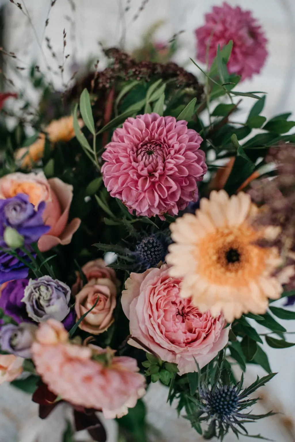 Ramo De Flores en Tonos Alegres (foto 3) · Francesca Lattanzi, floristería en Madrid